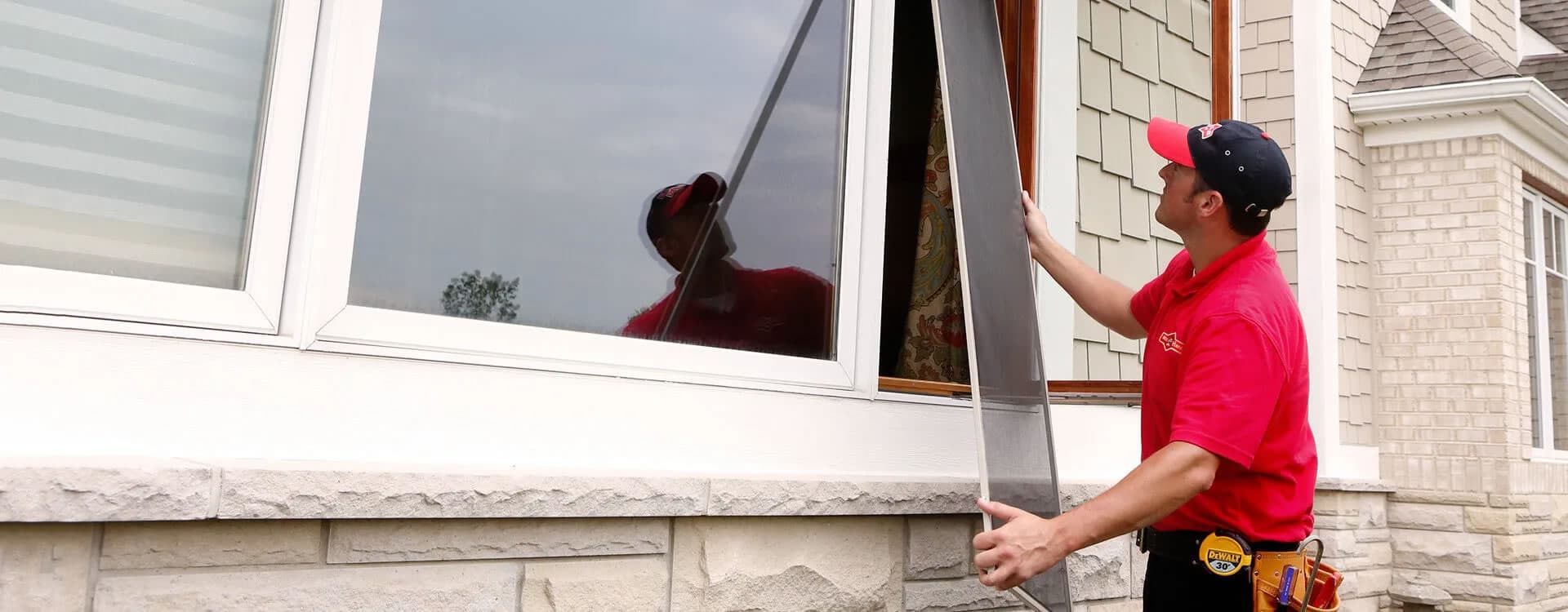 Residential &amp; Commercial Glass Replacement Services in Mount Prospect