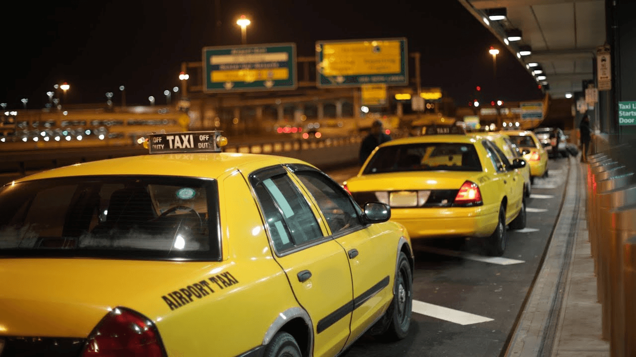 Affordable Airport Cabs from Walton-on-Thames | Gemini Taxis