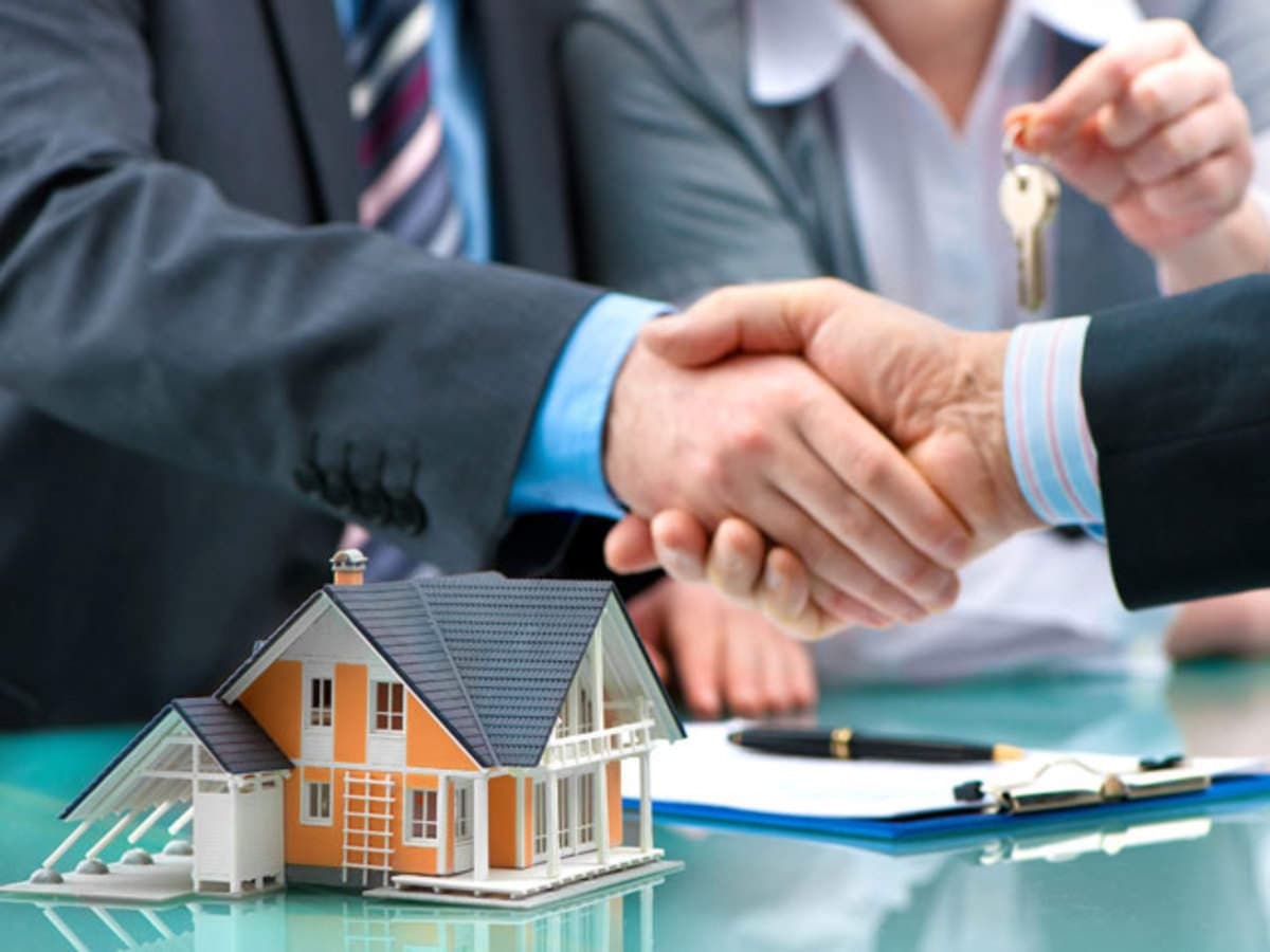 Expert Real Estate Agents Near Me for Buying &amp; Selling | BestRealEstate AgentNear