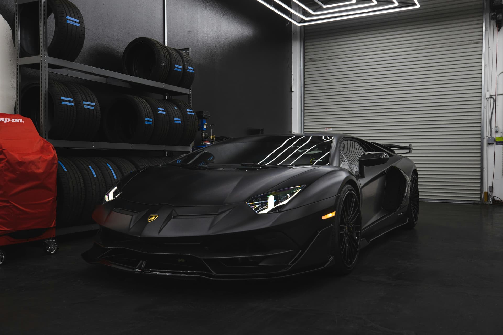 VIPMiamiLimo Airport Pickup and Drop-Off Services