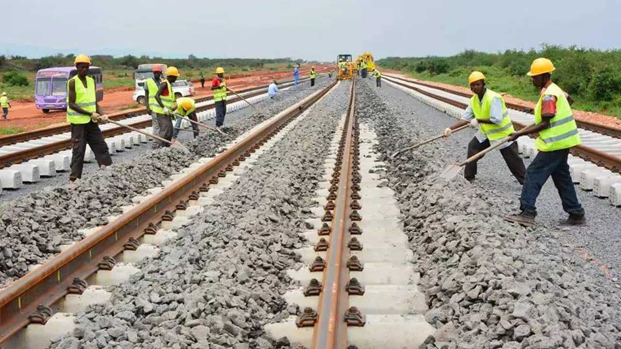 Understanding Railroad Engineering: Key Concepts and Future Trends